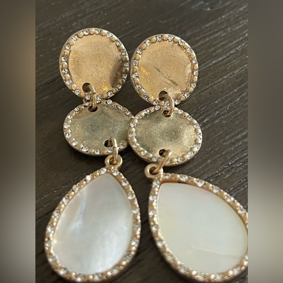 Combo - 2 pairs of earrings for the price of one - Picture 3 of 5